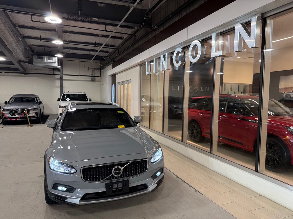 volvo v90 cross country 2024 YV4062NB0R1190648 image volvo v90 cross country 2024 YV4062NB0R1190648 image